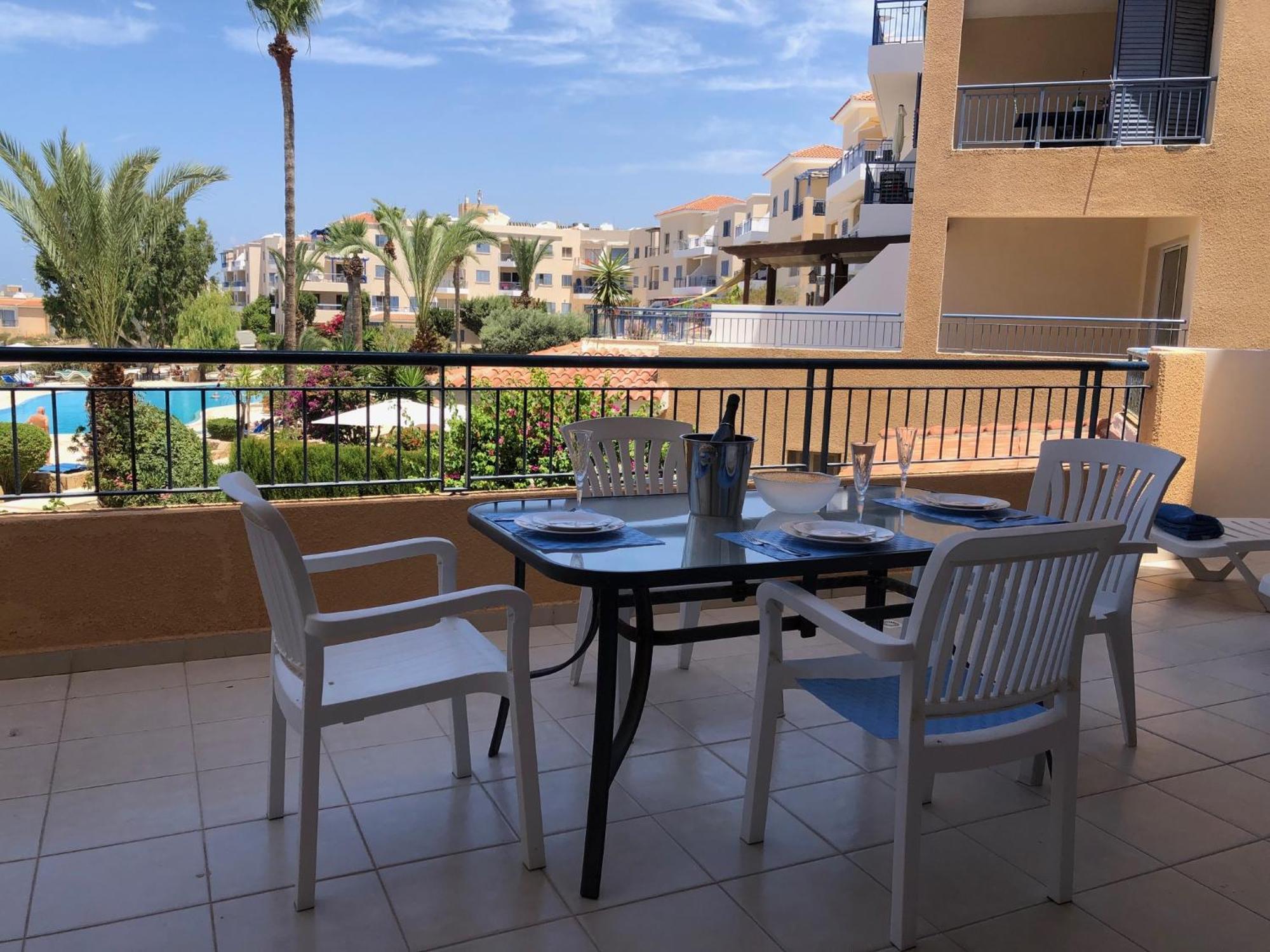 Kings Palace - Stylish 2 Bed Apartment With Sea Views Paphos Exteriör bild